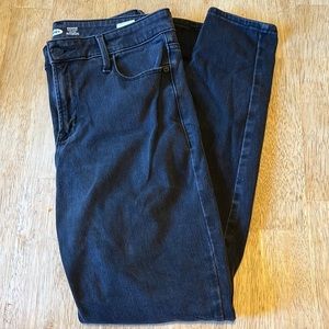 Old Navy Women’s Rockstar Black Jeggings
